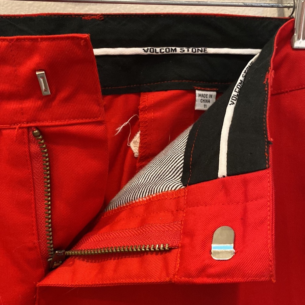 Red 2000 era Volcom skirt - Picture 3 of 5
